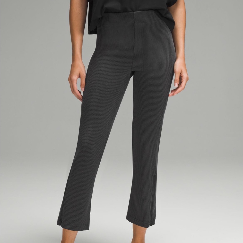 Ribbed Softstreme zip leg high rise cropped pant 25”